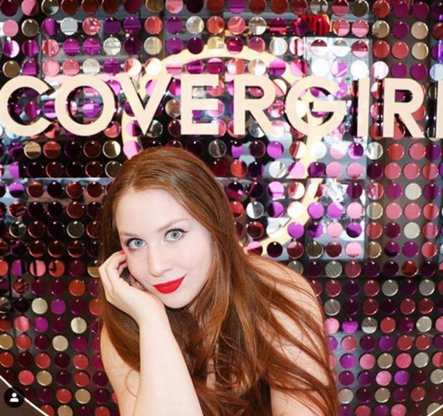 Lille Jean modelling for Covergirl, Times Square, New York