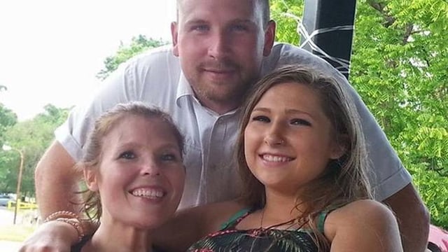 Photo of Leah with her parents