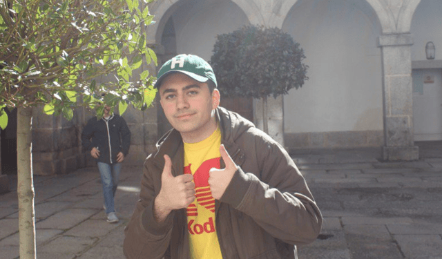 Thumbs up