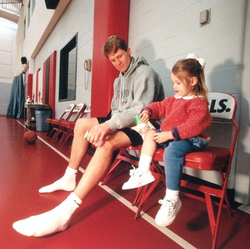 Madeleine Kerr when she was a kid with her father Steve Kerr.
