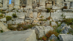 Hardine temple foundations (credit Lebanon Untravelled)