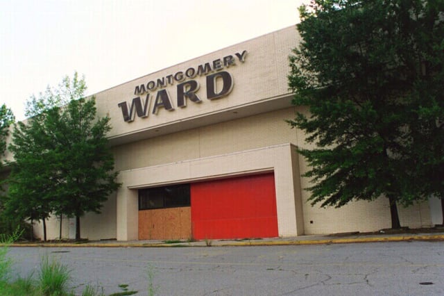 Vacant Montgomery Ward store, Regency Mall, Augusta, GA