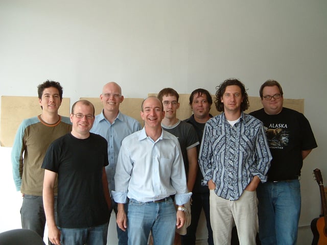 Bezos (center) at a cooperative for robotics in 2005