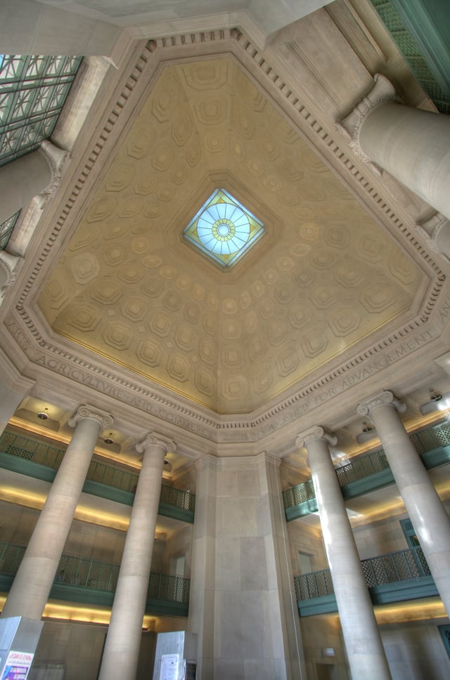 Lobby 7 (at 77 Massachusetts Avenue) is regarded as the main entrance to campus