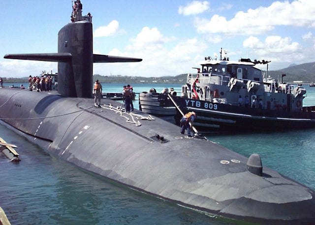 Ohio-class ballistic missile submarine USS Maryland, Roosevelt Roads Naval Station, 1997