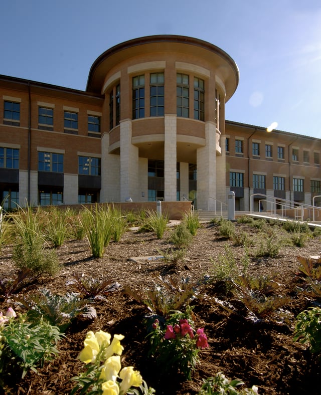 Avery Building at the Round Rock Campus