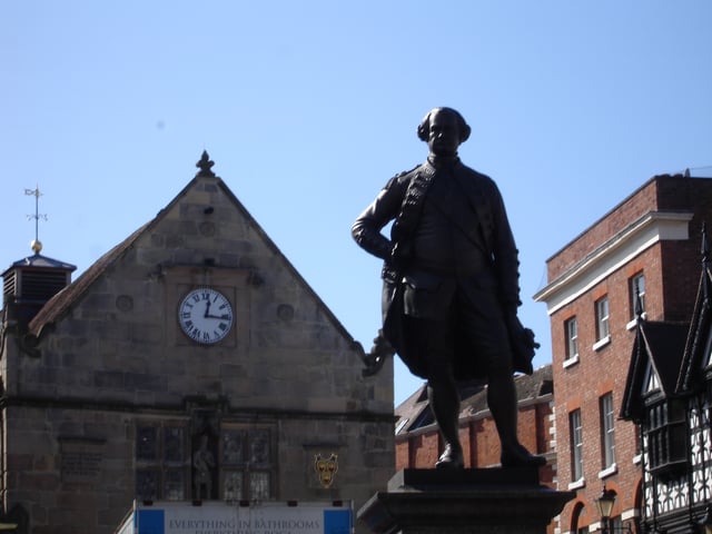 Clive of India statue in Shrewsbury's Square