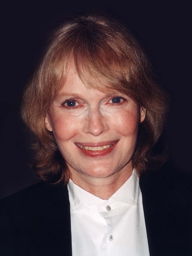 Farrow at the 1998 Kennedy Center Honors