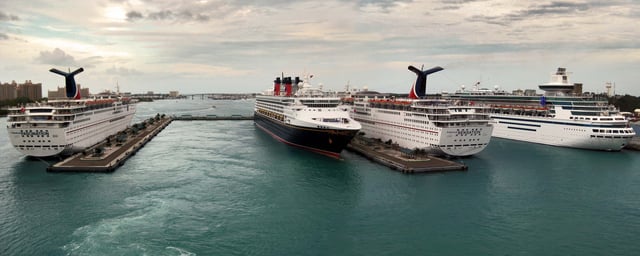 Prince George Wharf in Nassau Harbour