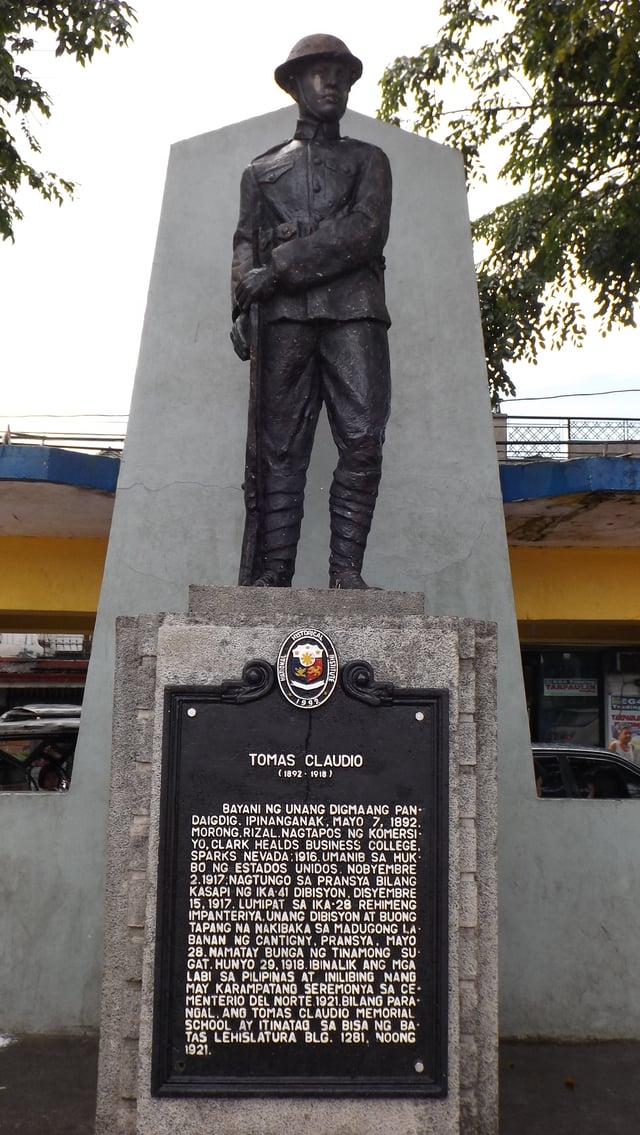 Tomas Claudio Monument