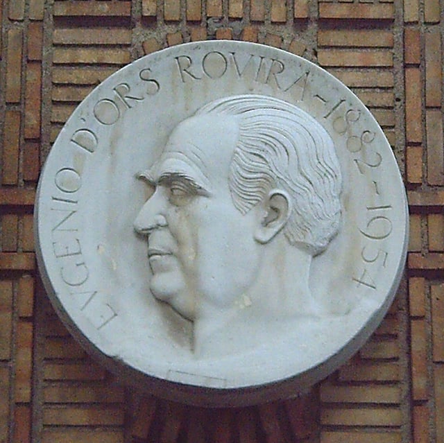Medallion showing a profile relief of D'Ors, by F. Marés. Detail of the monument to him in Madrid (1963).