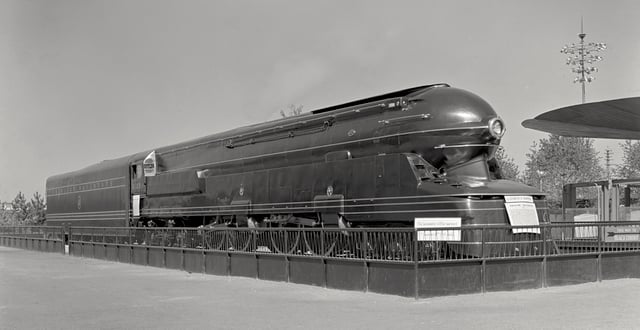 The PRR S1 on display at the fair. This engine ran continuously at 60 mph (97 km/h) on a dynamometer while the fair was open.