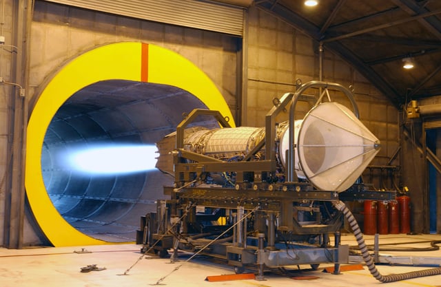 Pratt & Whitney F119 afterburning turbofan on test