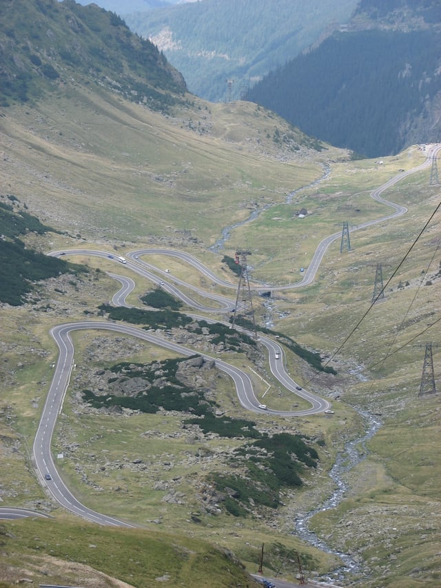 Transfăgărășan called "the best road in the world" by Top Gear