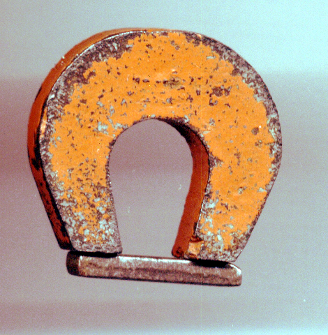 A "horseshoe magnet" made of alnico nickel alloy.