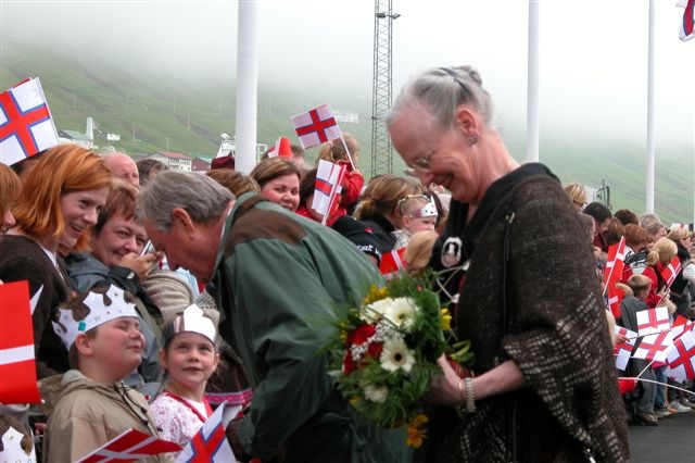 Queen Margrethe II, monarch of the Unity of the Realm, during a visit to Vágur in 2005