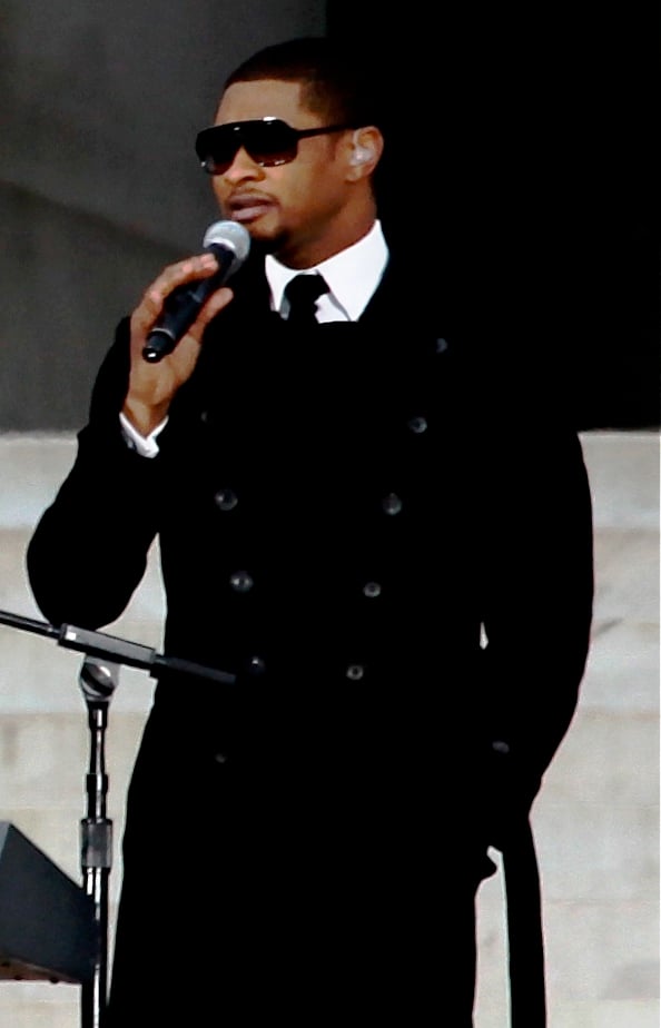 Usher performing at the We Are One: The Obama Inaugural Celebration at the Lincoln Memorial in 2009