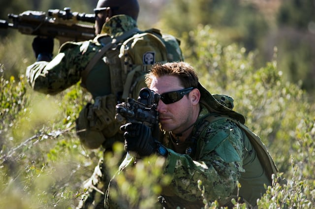 U.S. Navy SEALs conducting training with SCAR rifles