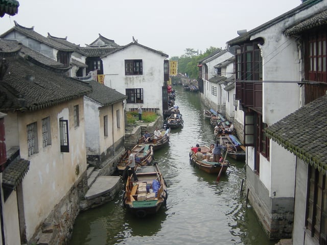 Town of Zhouzhuang in Kunshan. Southern Jiangsu, or Sunan (苏南), is famed for its towns crisscrossed by canals.