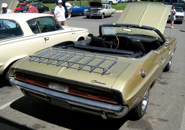 1970 convertible with I6 showing the center mounted backup light