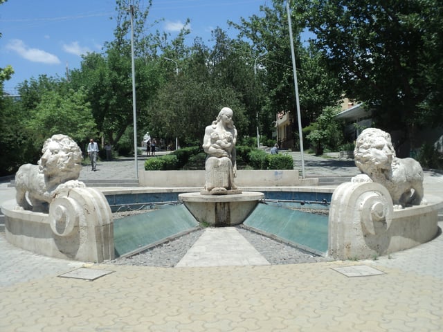 The sculpture of Tsovinar at the Vahagn Davtyan park