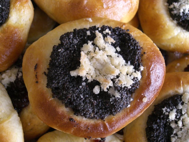Sweet roll (koláč) with poppy seed or a fruit preserve (povidla)