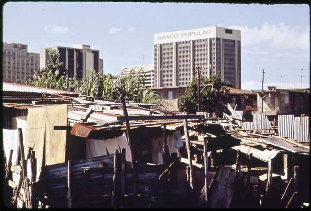 A shantytown along the Martin Peña Channel (1973)
