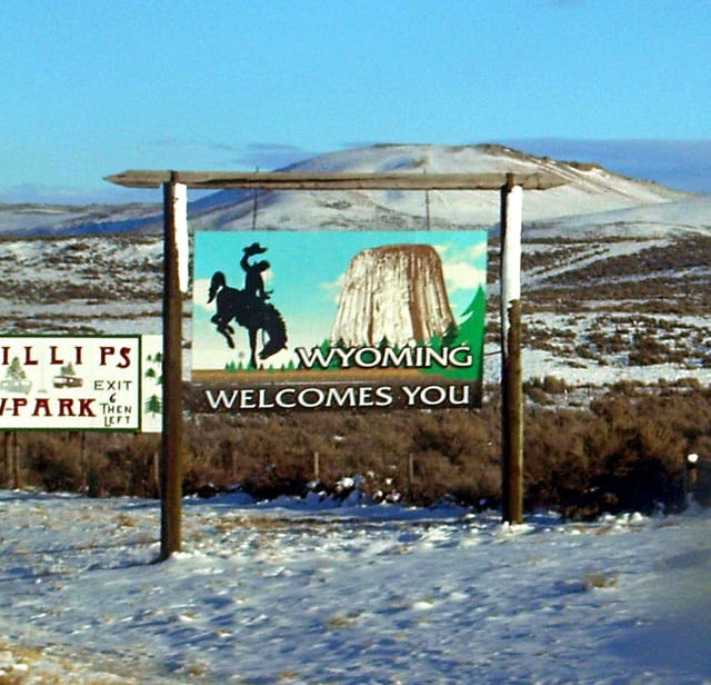 Wyoming state welcome sign on Interstate 80 in Uinta County (at the Utah border)