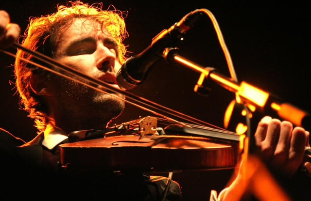 Andrew Bird with violin, 2009.