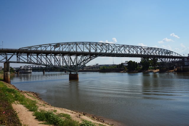 The Long-Allen Bridge (Texas Street bridge) connects Shreveport and Bossier City