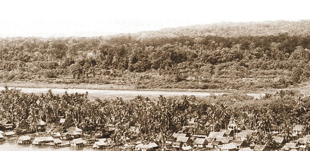 Bintulu fishing village in the 1950s. Behind the fishing village was the airstrip.
