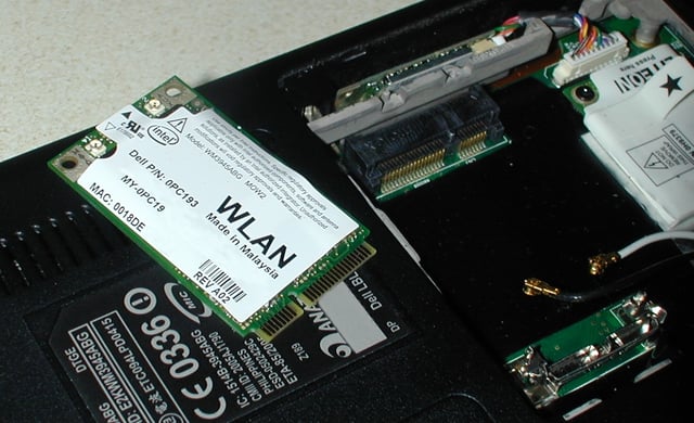 A WLAN PCI Express Mini Card and its connector