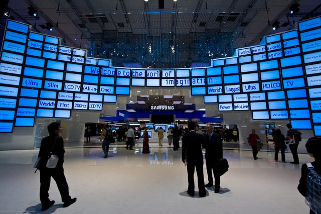 The Samsung display at the 2008 Internationale Funkausstellung in Berlin