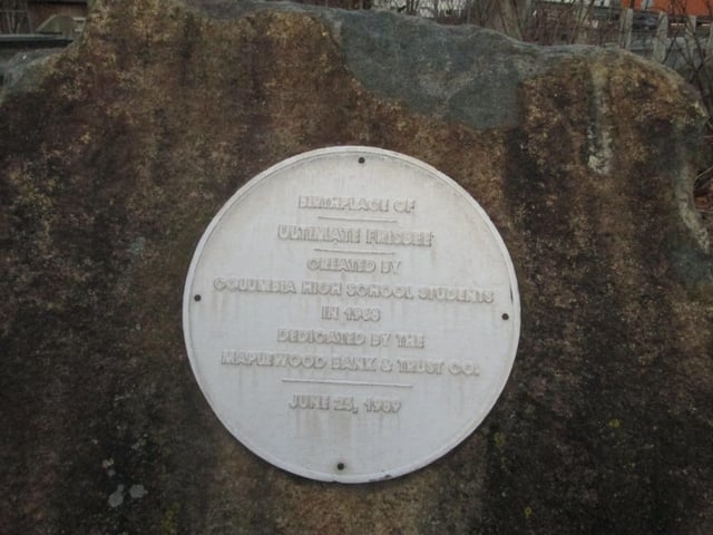 Plaque commemorating the invention of Ultimate at Columbia High School