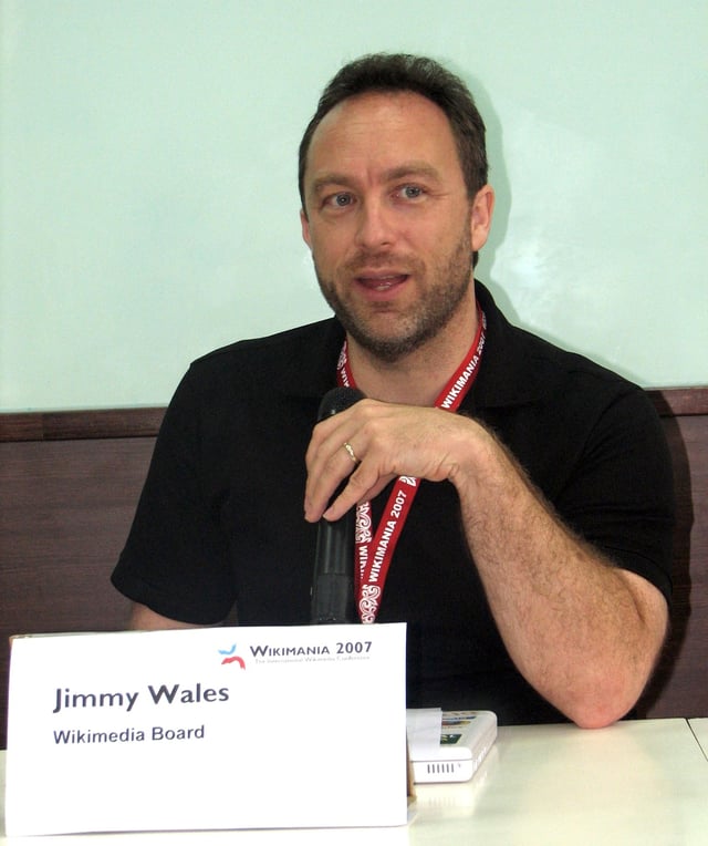 Wales appearing as a member of the Wikimedia Foundation Board of Trustees at Wikimania 2007