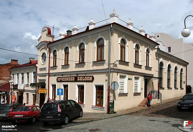 Former synagogue building