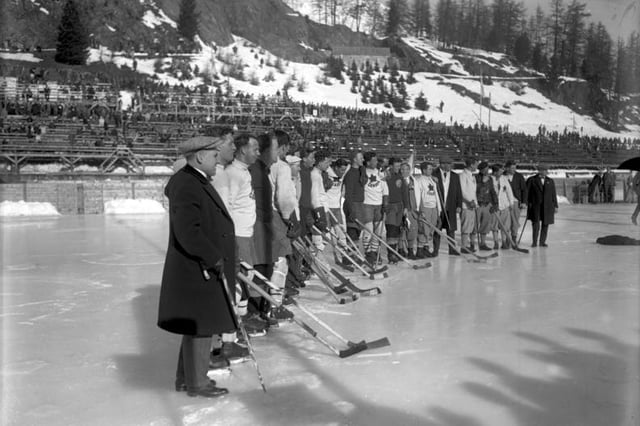 Ice hockey game during the 1928 Winter Olympics at St. Moritz