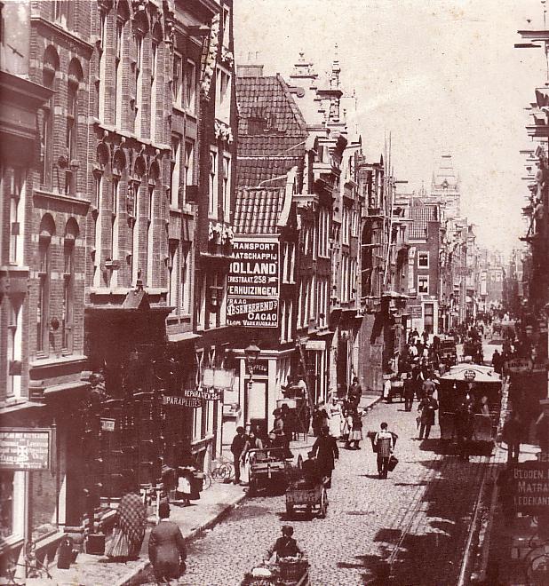 A view of Vijzelstraat looking towards the Muntplein, 1891.