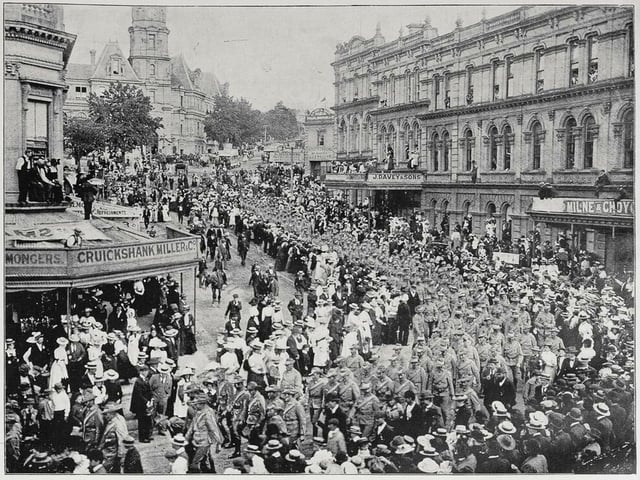 New Zealand troops marching down Wellesley Street, Auckland, to embark for South Africa