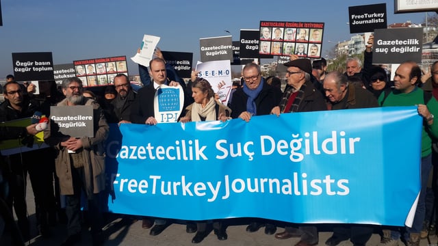 Turkish journalists protesting imprisonment of their colleagues on Human Rights Day, 10 December 2016