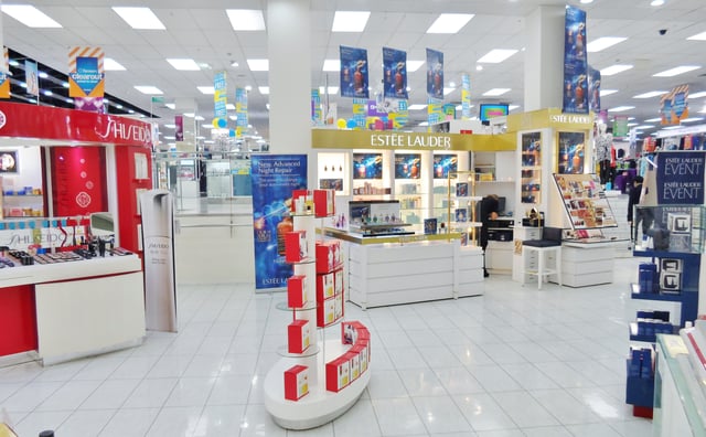 Small-medium-sized pre-2013 style counter at New Zealand retailer Farmers