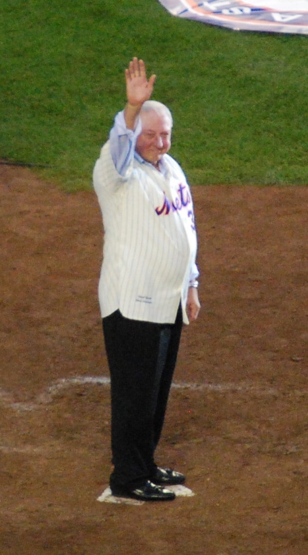 Jerry Koosman wearing his late-1960s' era Mets jersey, which served as an inspiration for the 2012–13 Mets pinstriped uniform.