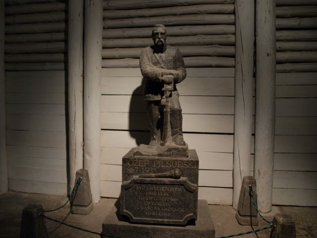 A statue of Józef Piłsudski, made entirely from rock salt, in the Wieliczka Salt Mine.