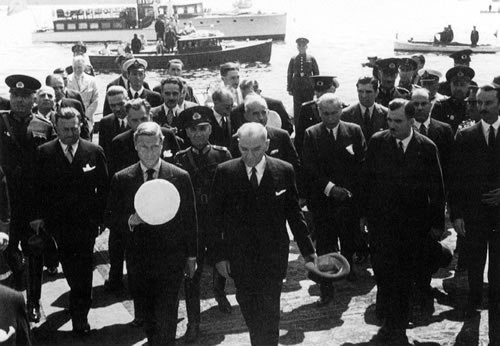 Atatürk with King Edward VIII of the United Kingdom in Istanbul, 4 September 1936