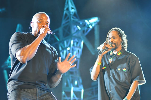 Dr. Dre performing with Snoop Dogg, 2012