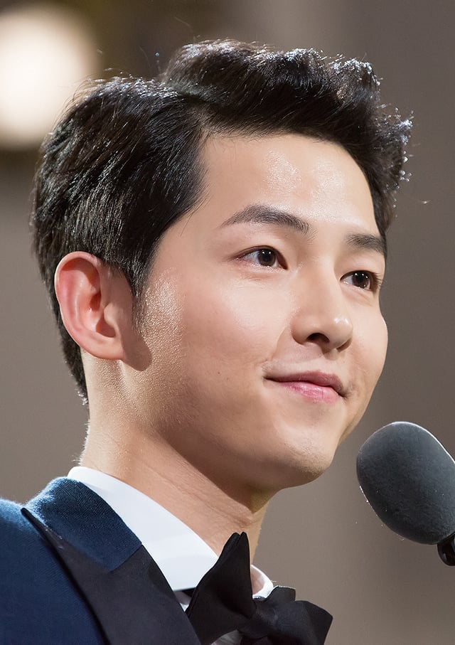 Song Joong-ki of Descendants of the Sun is considered a top star.