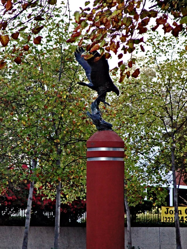 Bronze sculpture of Cal State LA's golden eagle mascot by Kenneth Bjorge.