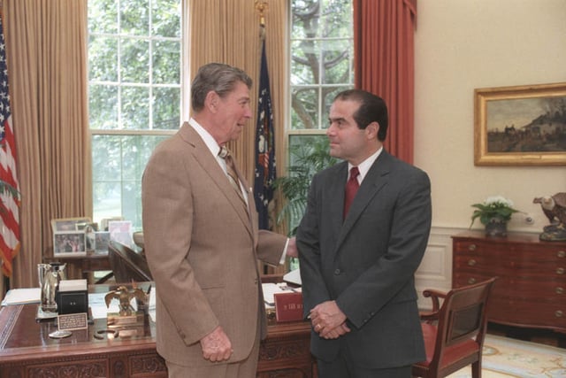 President Reagan and his Supreme Court nominee Scalia in the Oval Office, July 7, 1986