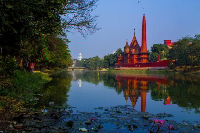 Dhanmondi Lake taken by Canon EF-S 18–55mm lens