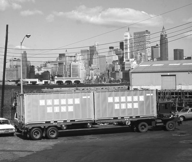 In 1975, many containers still featured riveted aluminum sheet and post wall construction, instead of welded, corrugated steel.